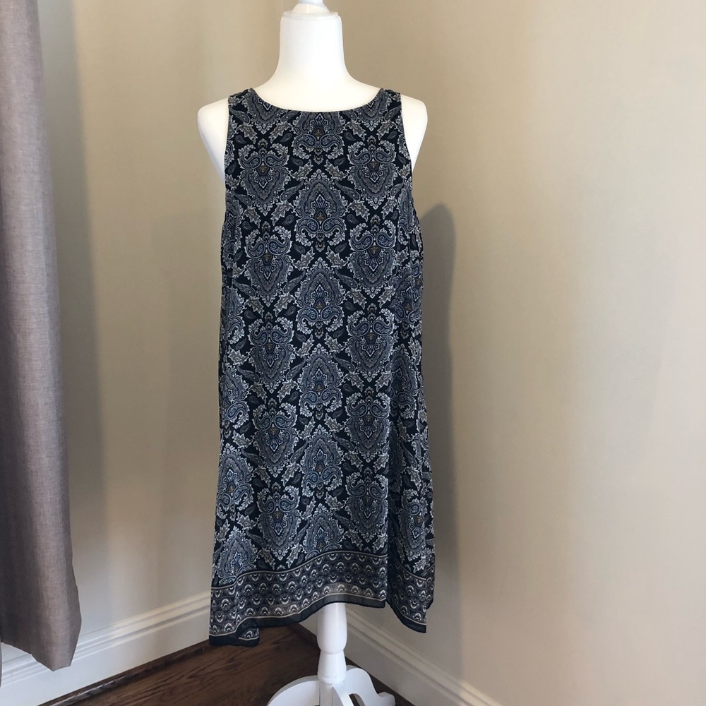 Max Studio Dress - light weight - excellent cond